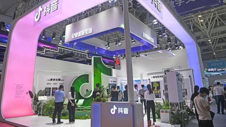 通过抖音买量拉高股价,是资本市场的一种新玩法